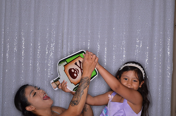 Viva_Studio_Alyssa_Celebration_0141
