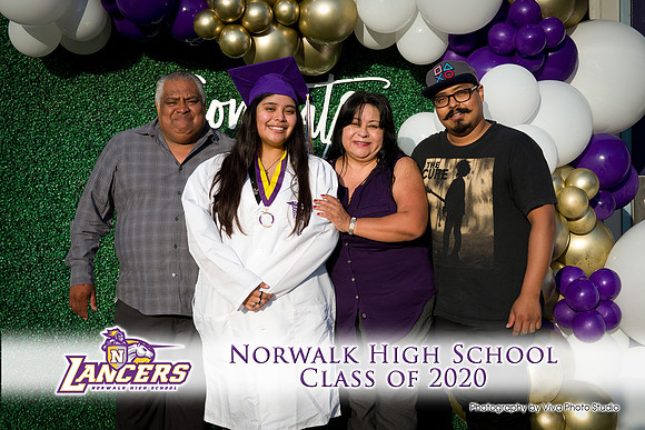 Viva_Studio_NHS_2020_Grad-144