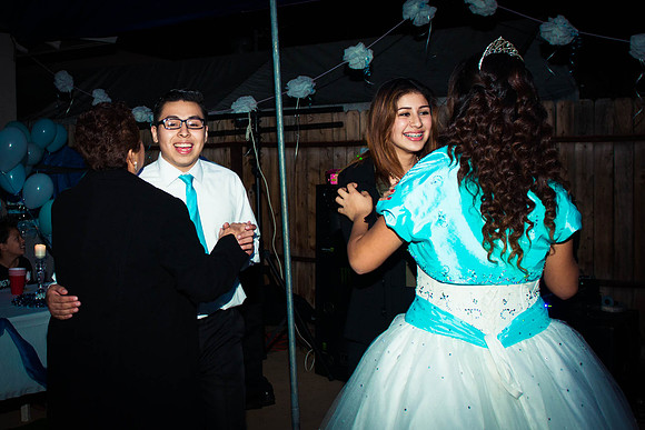 www.VivaPhotoStudio.com