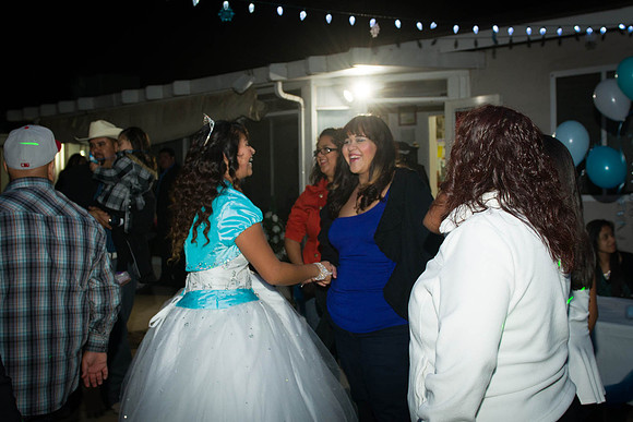 www.VivaPhotoStudio.com