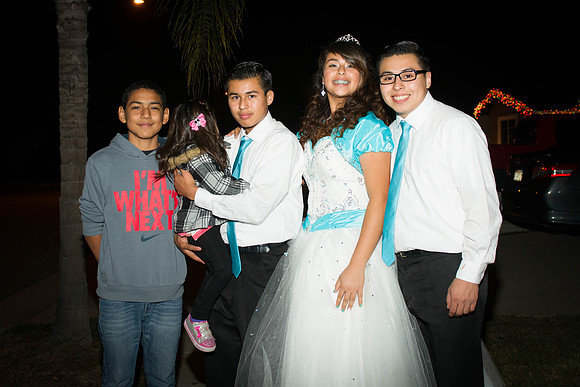 www.VivaPhotoStudio.com