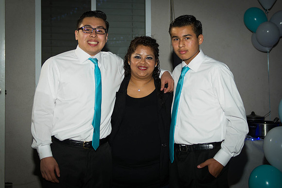 www.VivaPhotoStudio.com