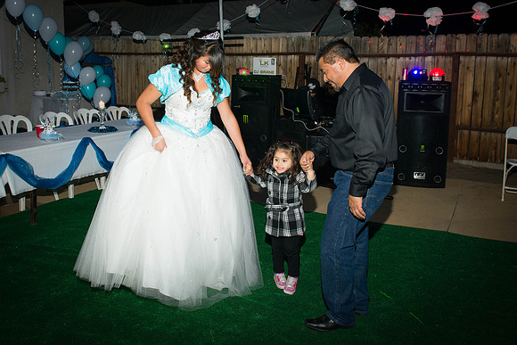 www.VivaPhotoStudio.com