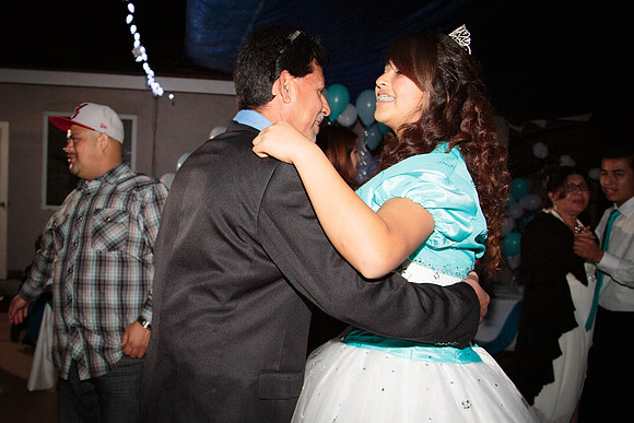www.VivaPhotoStudio.com