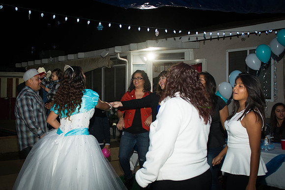 www.VivaPhotoStudio.com