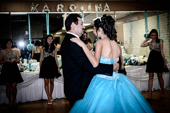 www.VivaPhotoStudio.com