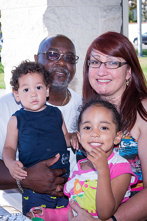 www.VivaPhotoStudio.com