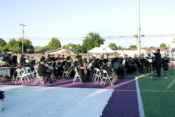 Viva Studio - NHS_Grad2026-012
