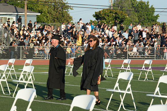 Viva Studio - NHS_Grad2026-020