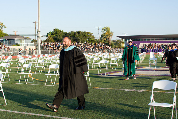 Viva Studio - NHS_Grad2026-027