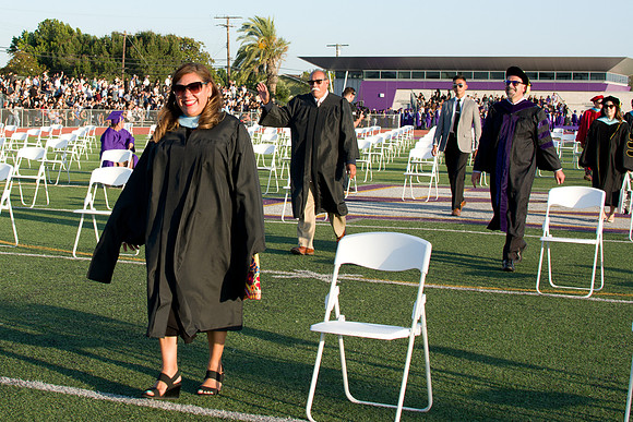 Viva Studio - NHS_Grad2026-030