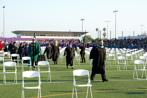 Viva Studio - NHS_Grad2026-032