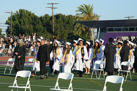 Viva Studio - NHS_Grad2026-031