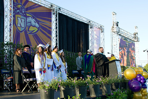 Viva Studio - NHS_Grad2026-052
