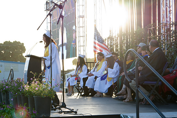 Viva Studio - NHS_Grad2026-070