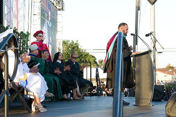 Viva Studio - NHS_Grad2026-087