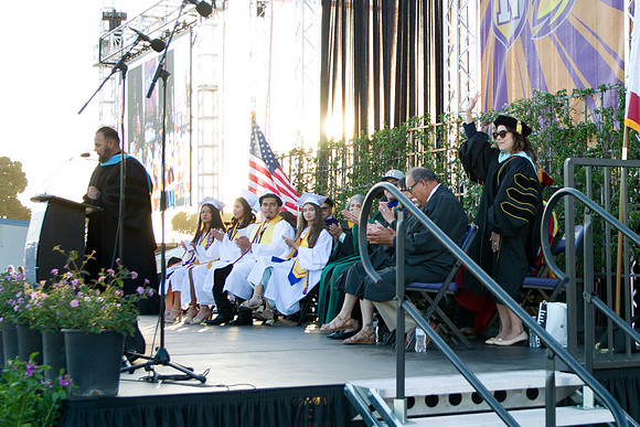 Viva Studio - NHS_Grad2026-089