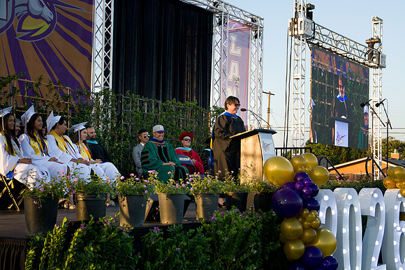Viva Studio - NHS_Grad2026-099