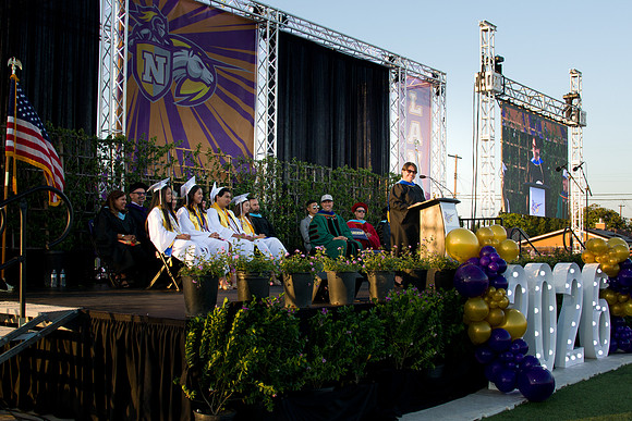 Viva Studio - NHS_Grad2026-098