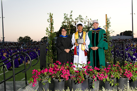Viva Studio - NHS_Grad2026-132