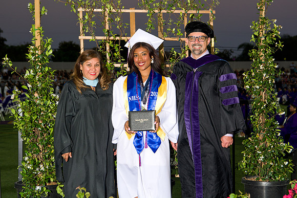 Viva Studio - NHS_Grad2026-136