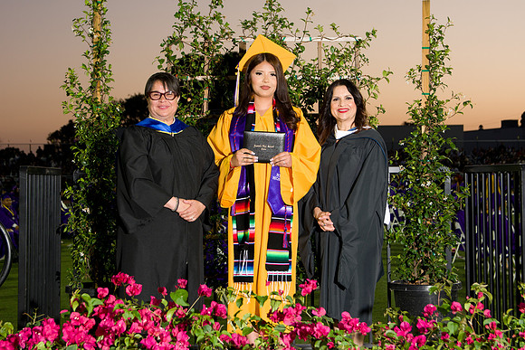 Viva Studio - NHS_Grad2026-139