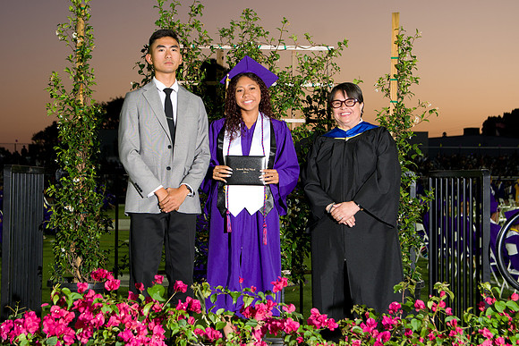 Viva Studio - NHS_Grad2026-141