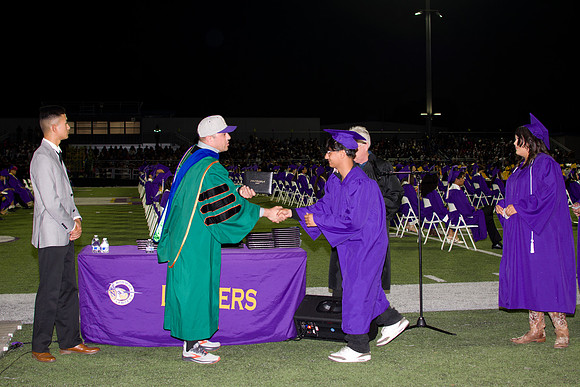 Viva Studio - NHS_Grad2026-157