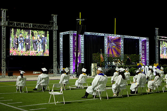 Viva Studio - NHS_Grad2026-161