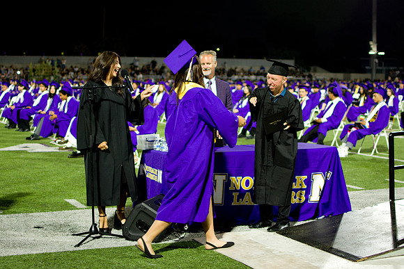 Viva Studio - NHS_Grad2026-166