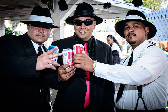 www.VivaPhotoStudio.com
