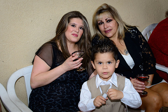 www.VivaPhotoStudio.com