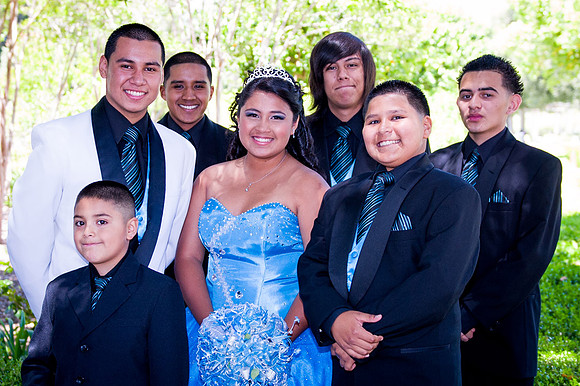 www.VivaPhotoStudio.com
