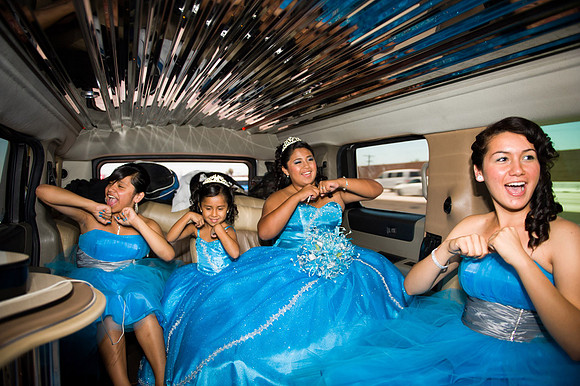 www.VivaPhotoStudio.com