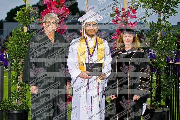 944574_SHS_8901