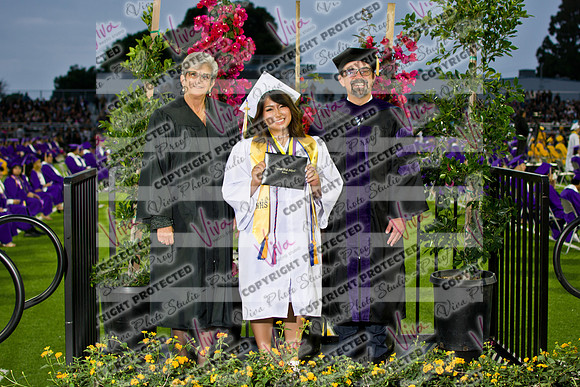 942729_SHS_8924