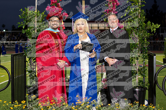 944489_SHS_8796