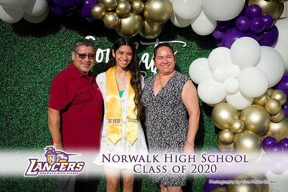 Viva_Studio_NHS_2020_Grad-087