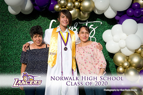 Viva_Studio_NHS_2020_Grad-098