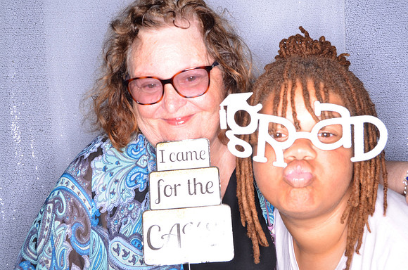 Viva_Studio_LindseyGRAD_6-14-2024_0059
