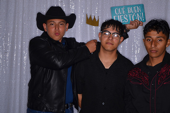 Viva_Studio_Alyssa_Celebration_0114