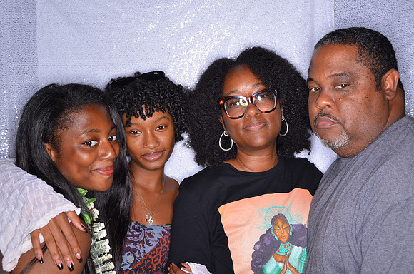Viva_Studio_LindseyGRAD_6-14-2024_0187