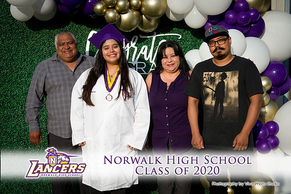 Viva_Studio_NHS_2020_Grad-143