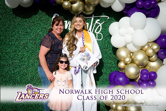 Viva_Studio_NHS_2020_Grad-025