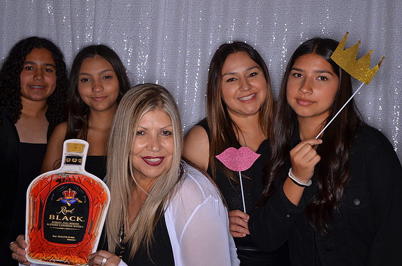 Viva_Studio_Alyssa_Celebration_0055