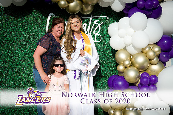Viva_Studio_NHS_2020_Grad-026