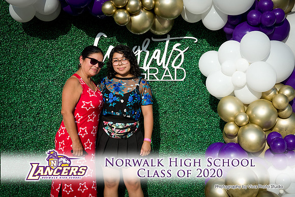 Viva_Studio_NHS_2020_Grad-038