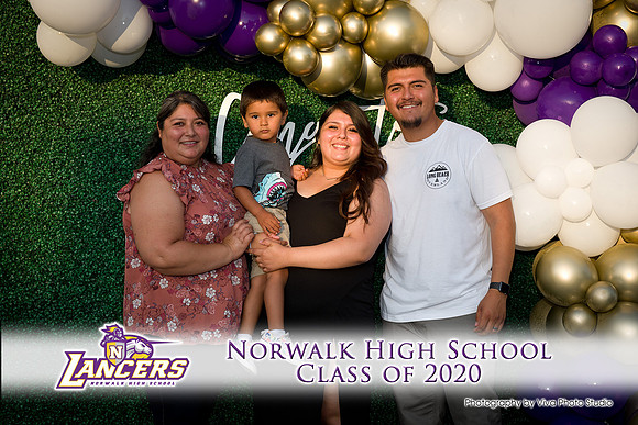 Viva_Studio_NHS_2020_Grad-157