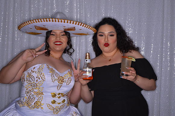 Viva_Studio_Alyssa_Celebration_0011