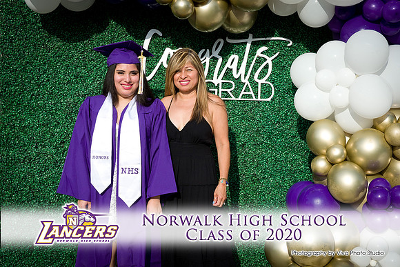 Viva_Studio_NHS_2020_Grad-009